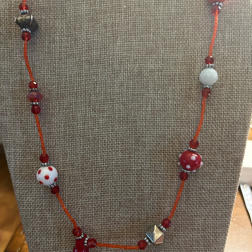 Elegant Red and White Beaded Necklace